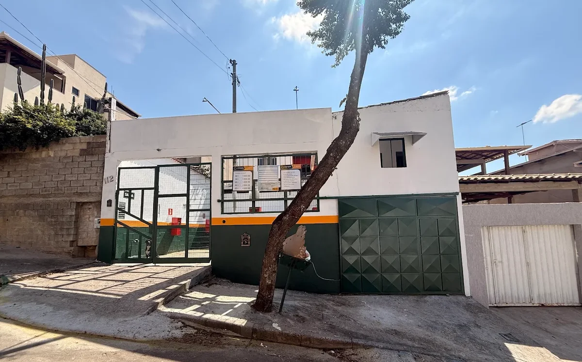 Fachada da loja Versigás na Rua Cedro, 112, Sapucaias III, Contagem MG